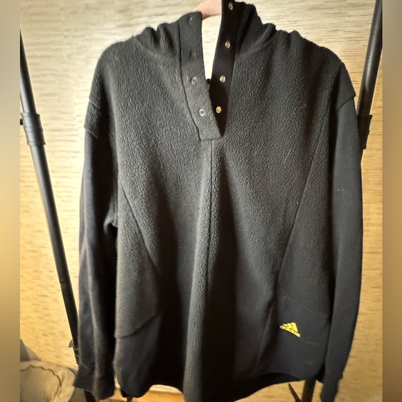 Plus Size Adidas Black Fleece Pullover with Gold Logo - Picture 1 of 9